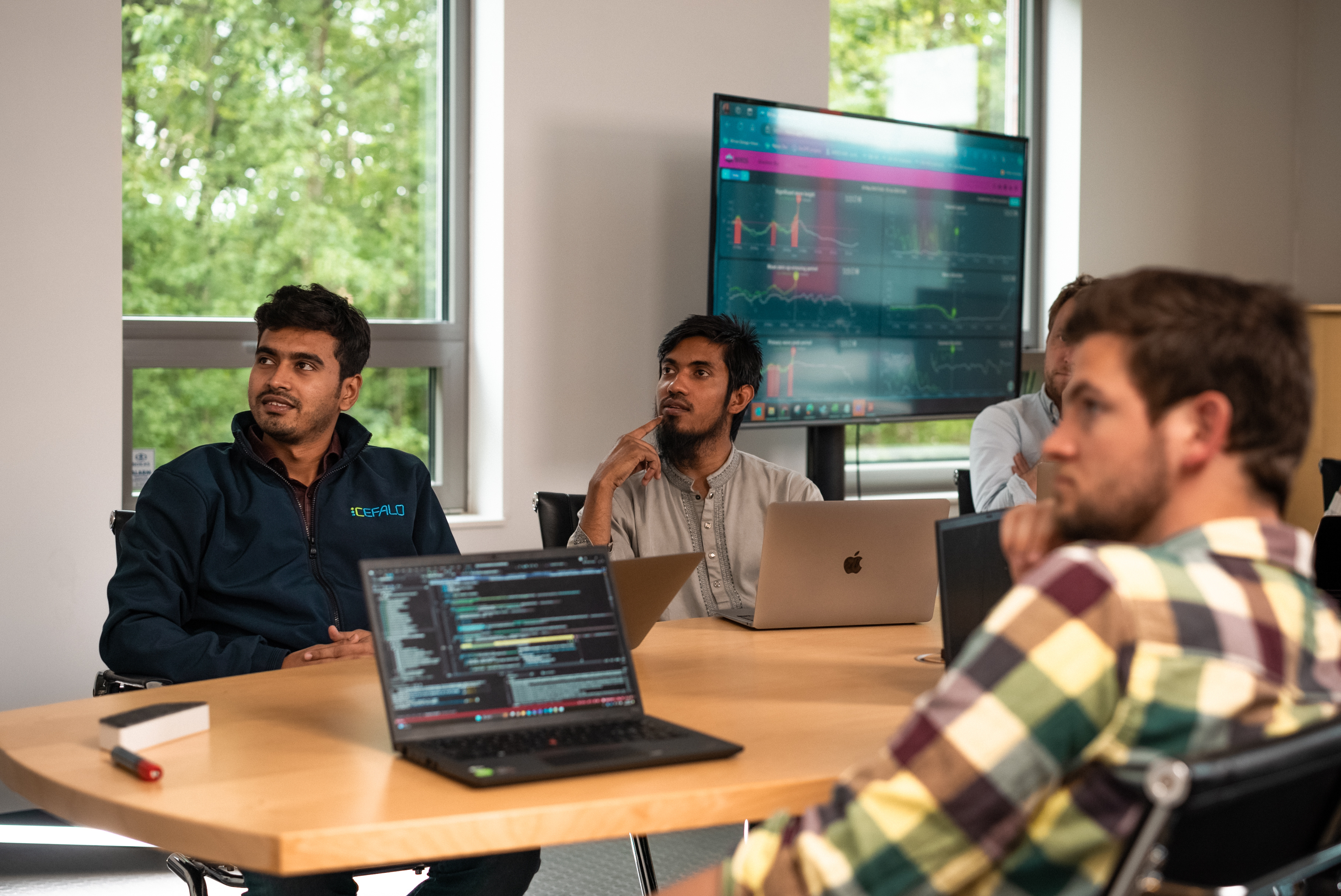 From Few Developers to Many – How To Grow Professionally