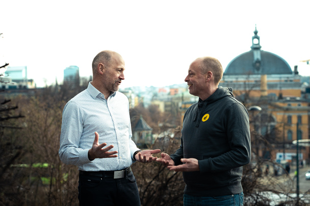 The dobee employees talking about developers from Cefalo
